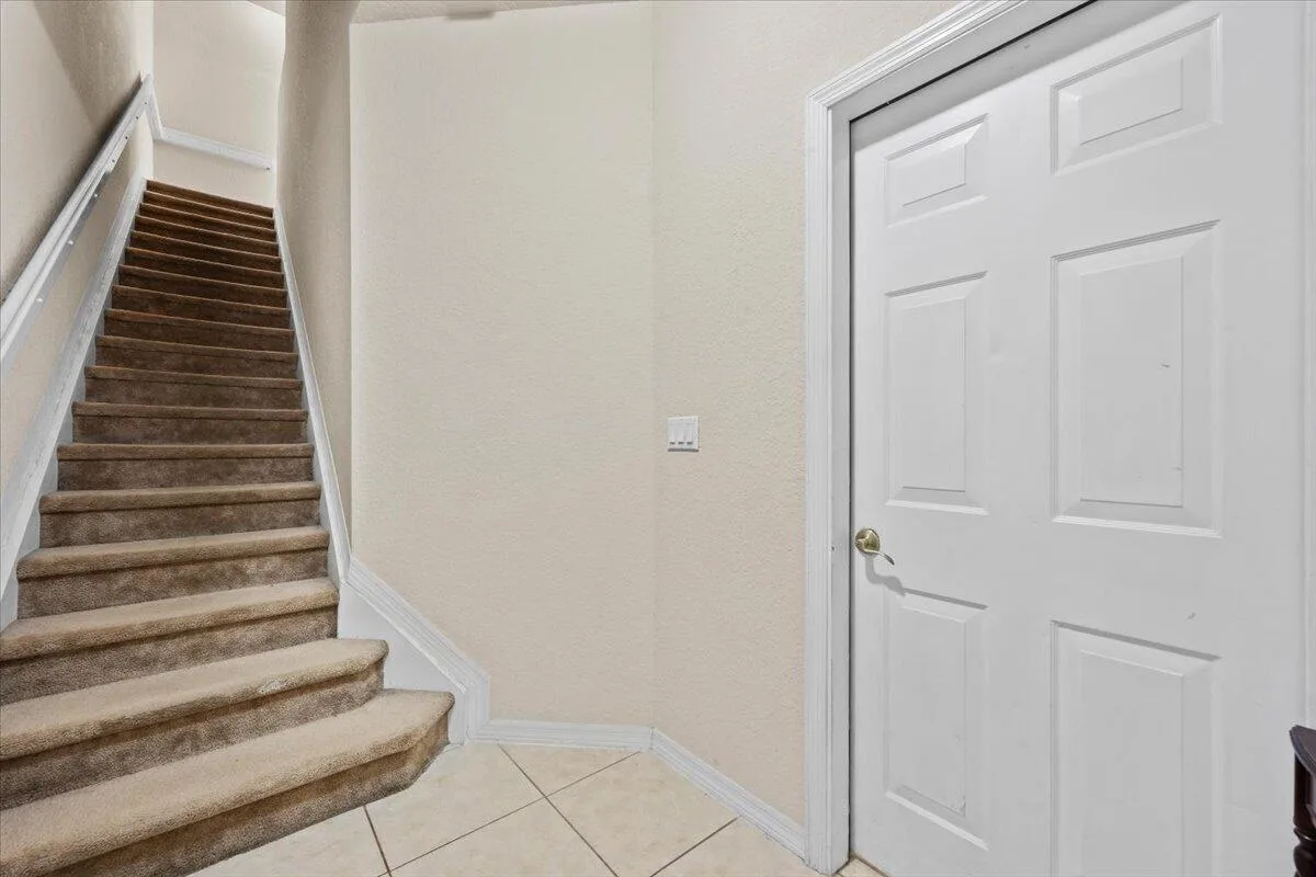 335 E Thatch Palm Circle # 104, Jupiter, FL 33458 photo 4
