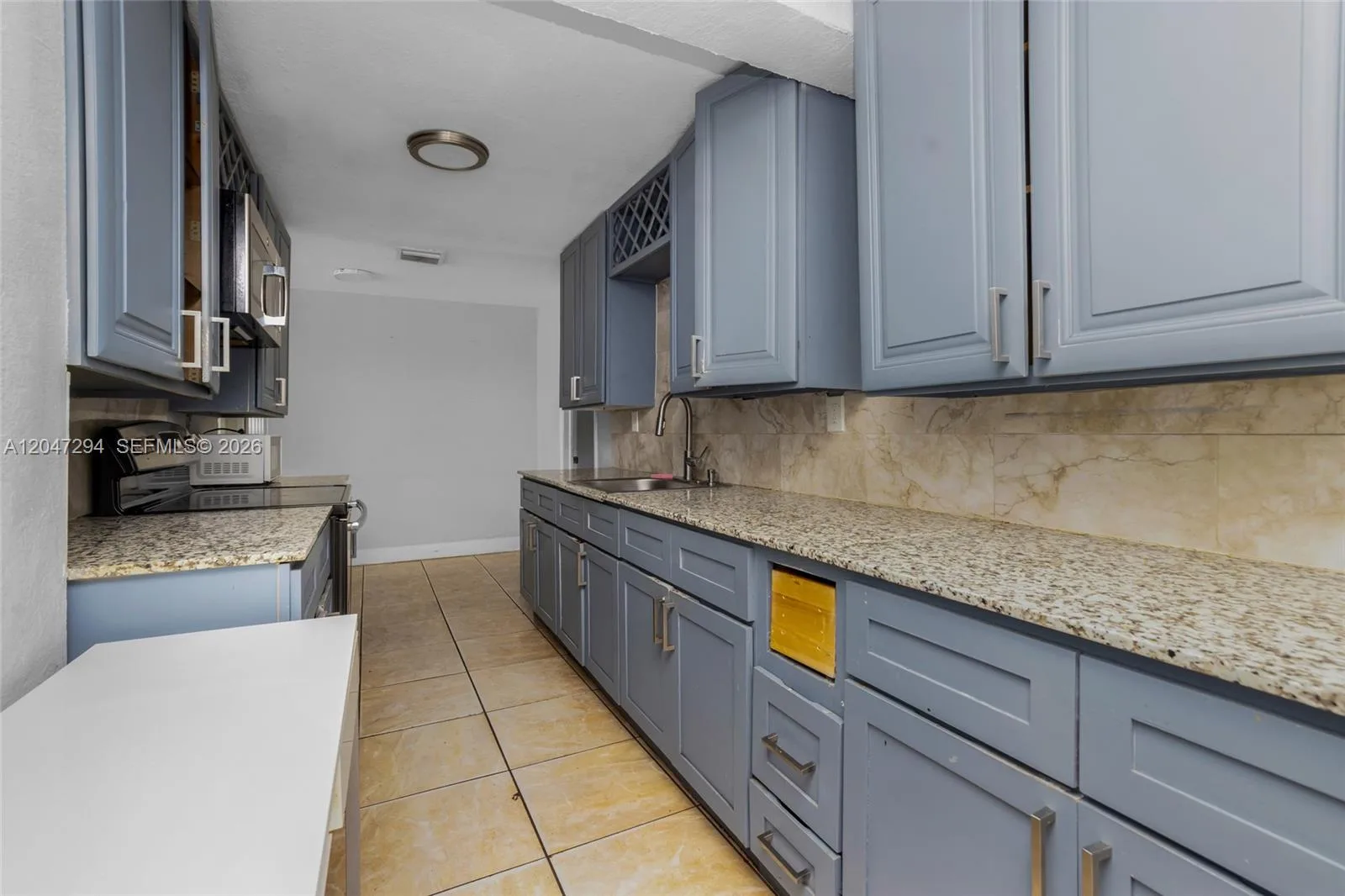 18100 NW 7th Pl, Miami Gardens, FL 33169 photo 9