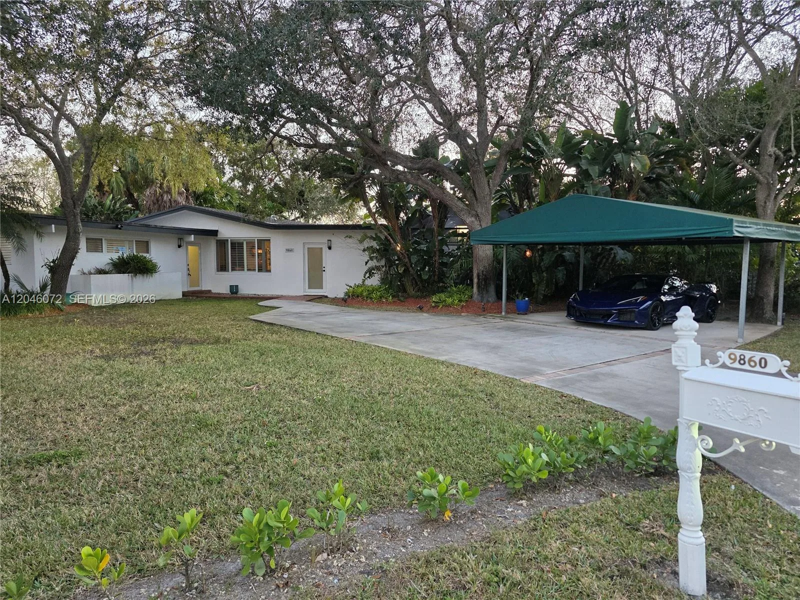 9860 SW 140th St, Miami, FL 33176 photo 2