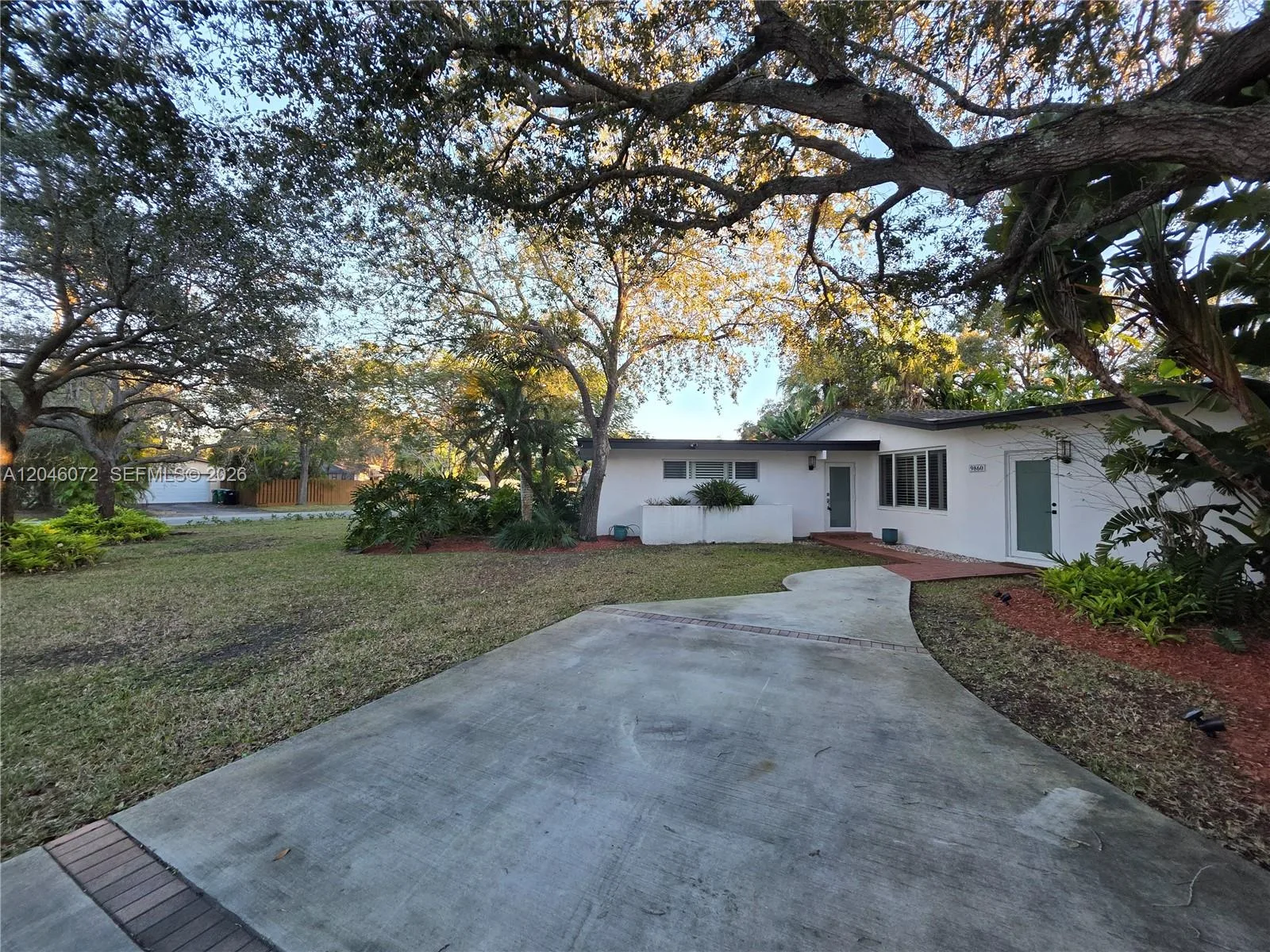 9860 SW 140th St, Miami, FL 33176 photo 3