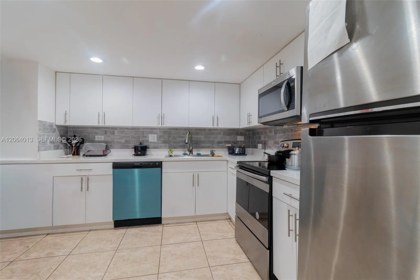 251 174th St # 808, Sunny Isles Beach, FL 33160