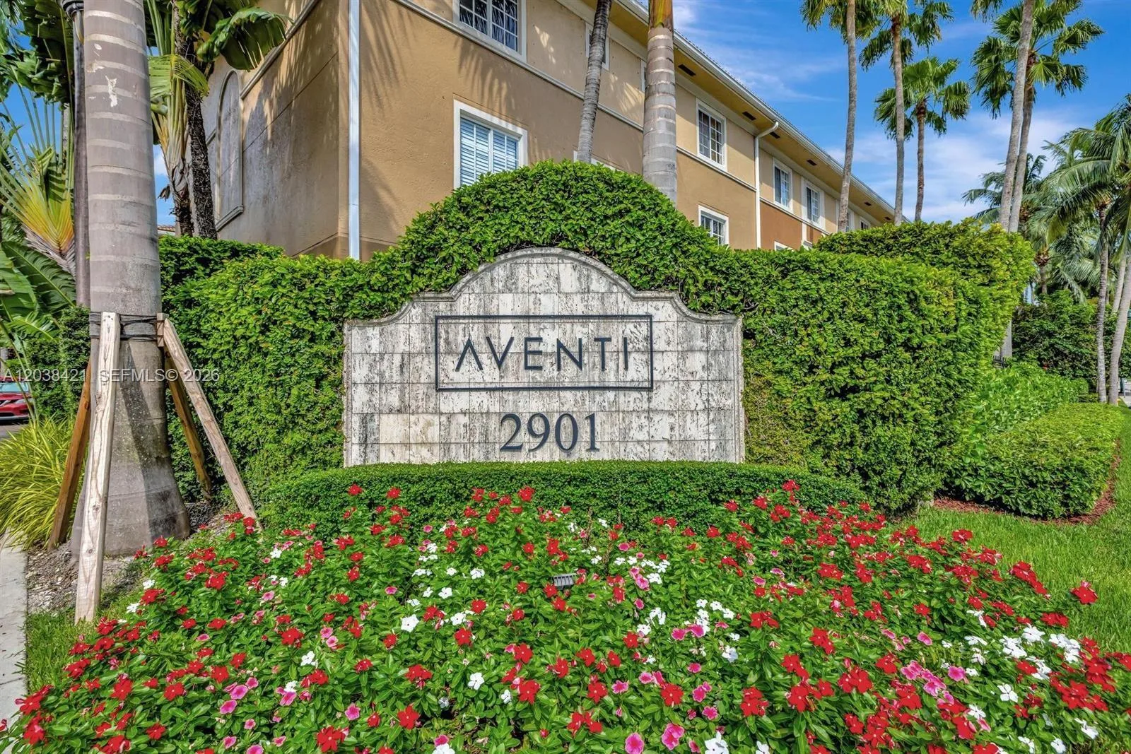 2845 NE 185th St # 908, Aventura, FL 33180