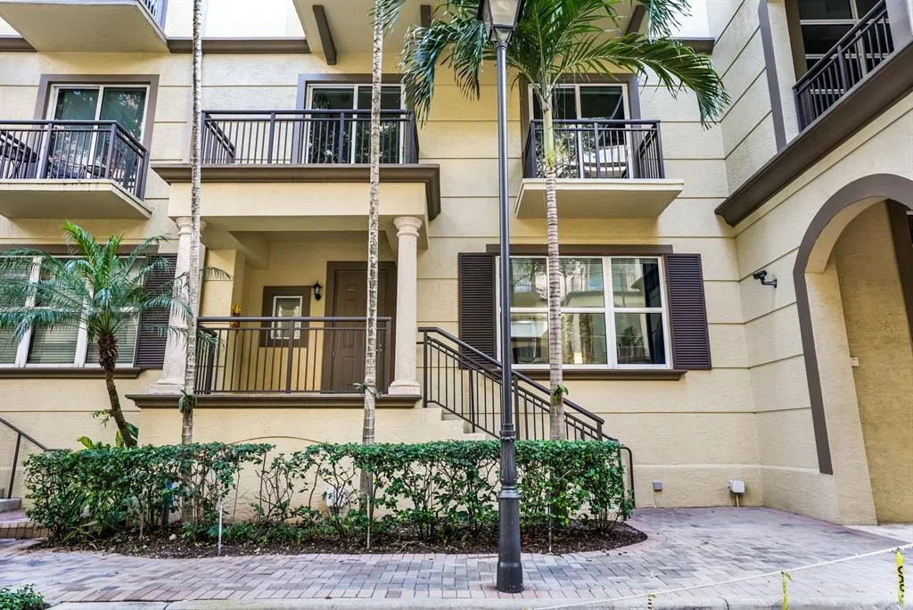 2609 NE 14th Avenue # 114, Wilton Manors, FL 33334