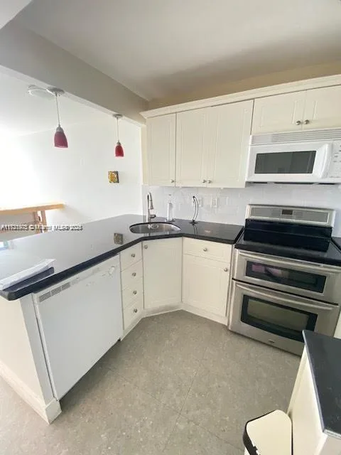 2899 Collins Ave # 548, Miami Beach, FL 33140 photo 4