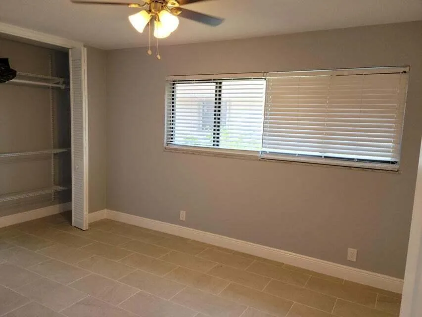 4010 N SHORE Drive, West Palm Beach, FL 33407 photo 5