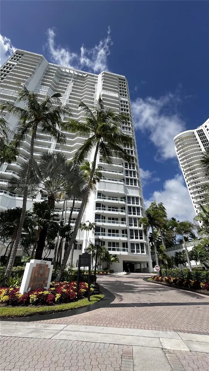 21150 Point Pl # 1202, Aventura, FL 33180 photo 2