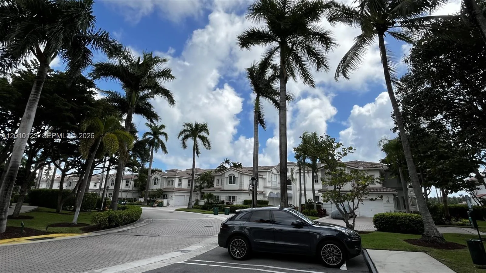21150 Point Pl # 1202, Aventura, FL 33180 photo 4