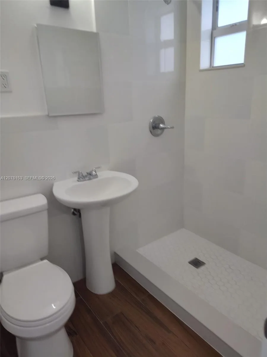 655 Eldron Dr # 22, Miami Springs, FL 33166 photo 12