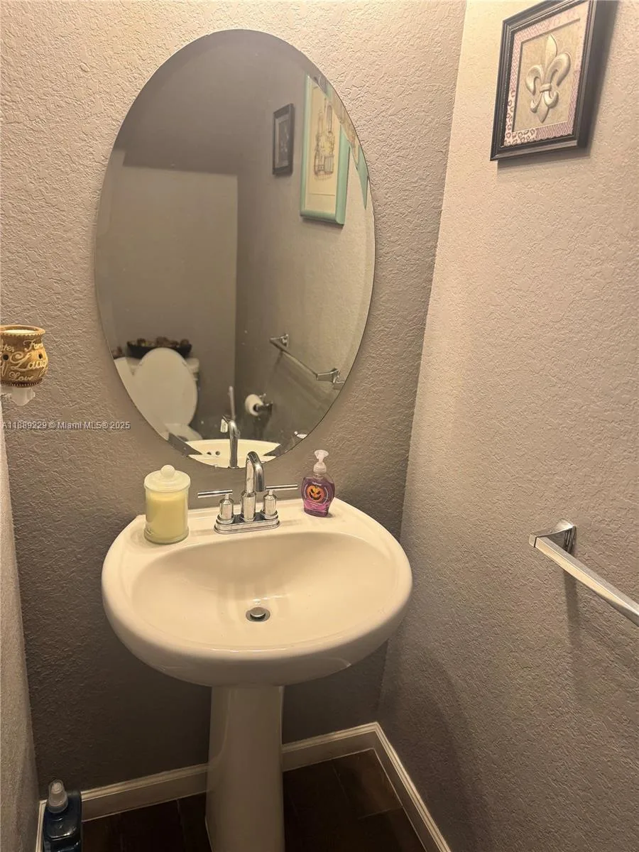 4039 NW 11th St, Lauderhill, FL 33313 photo 12