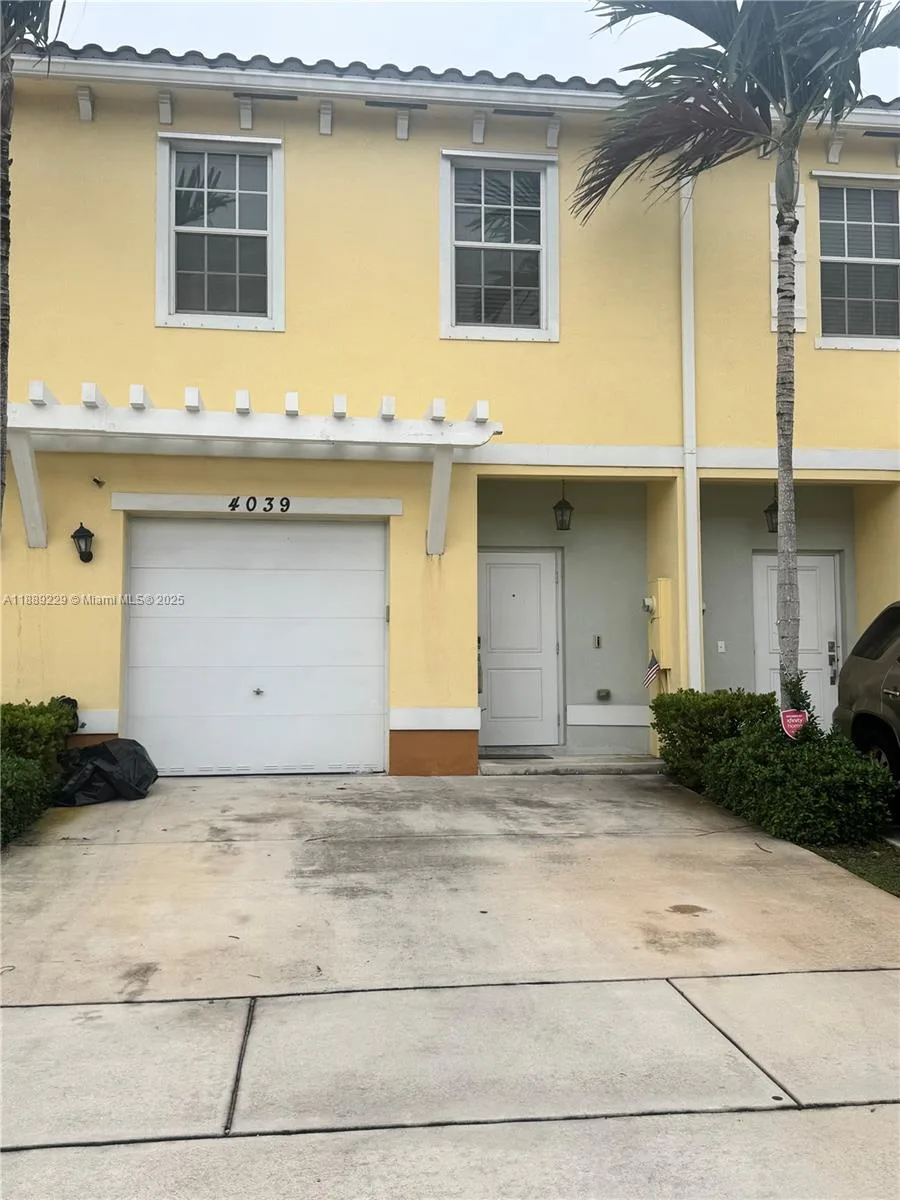 4039 NW 11th St, Lauderhill, FL 33313 photo 5