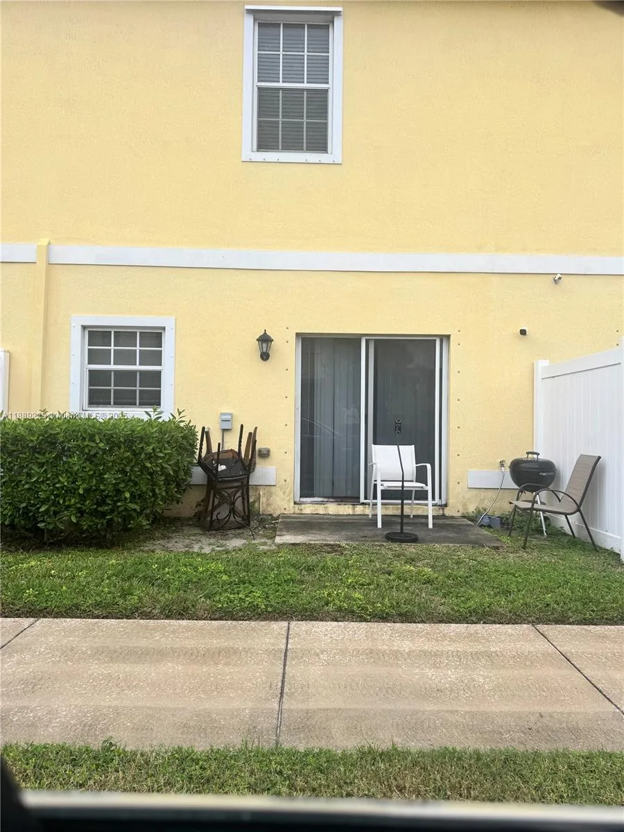 4039 NW 11th St, Lauderhill, FL 33313 photo 6