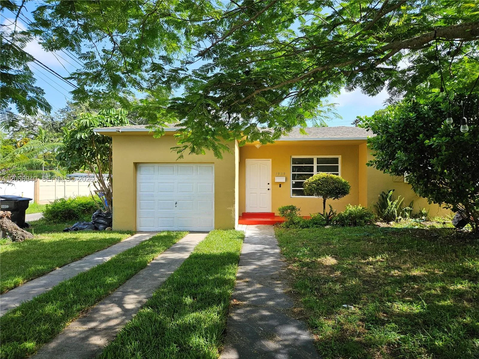 1929 NE 176th St, North Miami Beach, FL 33162