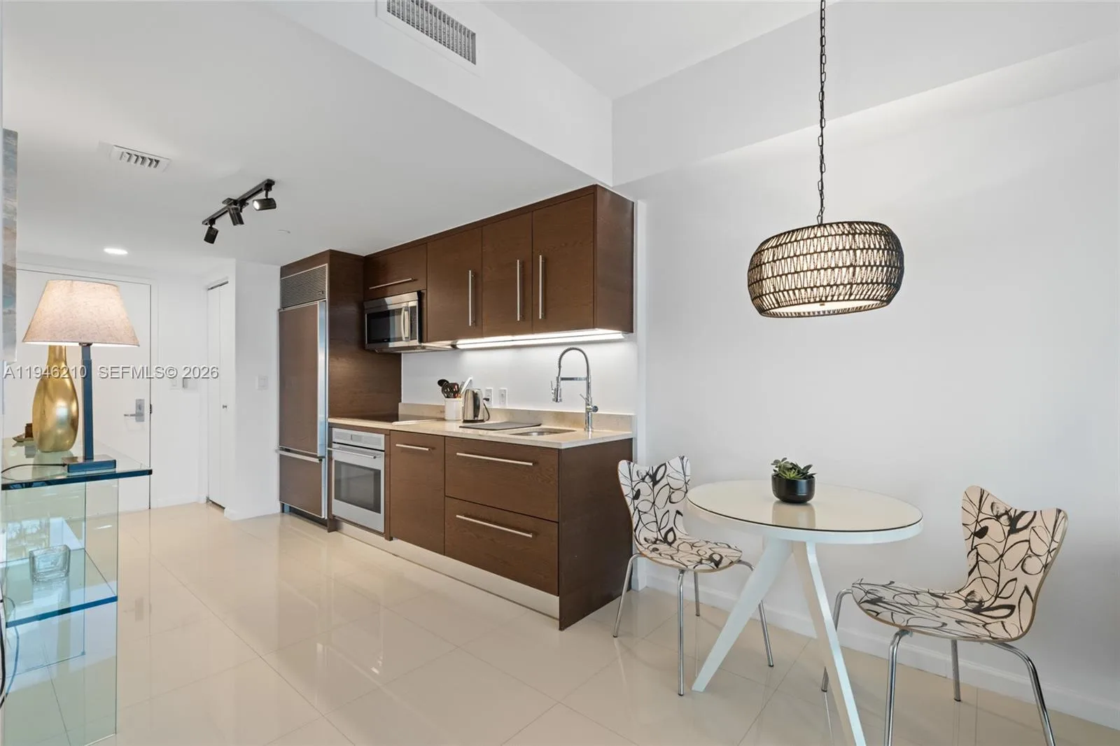 465 Brickell Ave # 904, Miami, FL 33131 photo 7