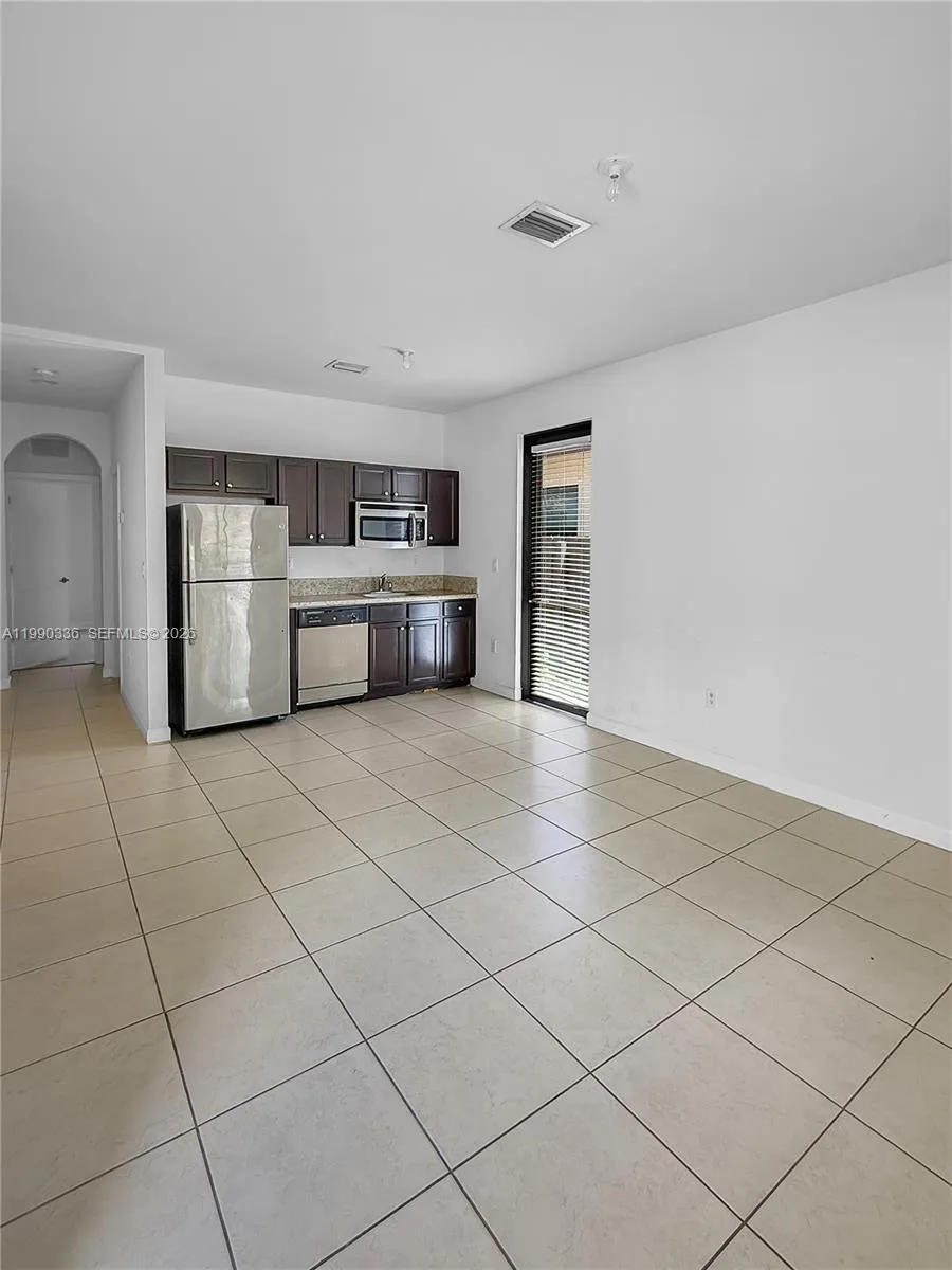 709 SE 35th Ave, Homestead, FL 33033 photo 11