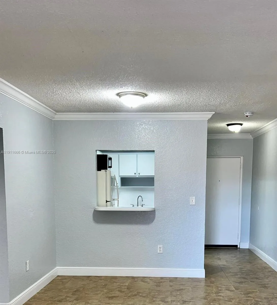 575 W 69th St # 208, Hialeah, FL 33014 photo 3