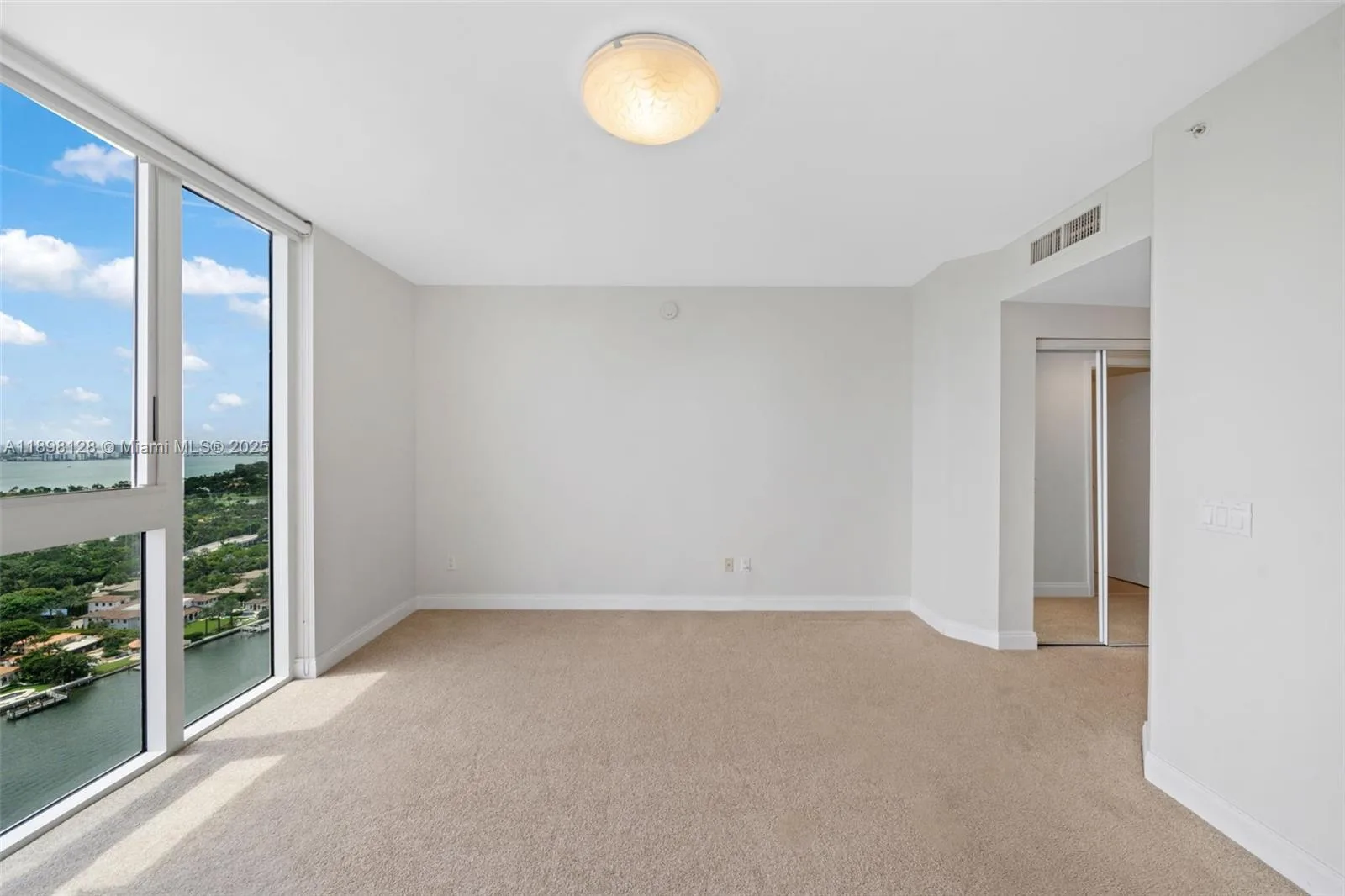 4775 Collins Ave # 3207, Miami Beach, FL 33140 photo 12