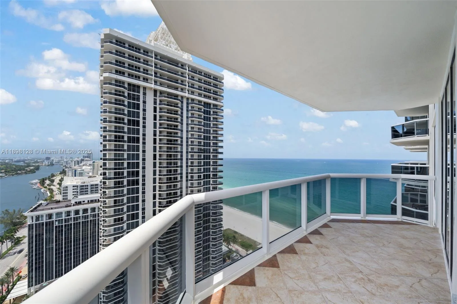 4775 Collins Ave # 3207, Miami Beach, FL 33140 photo 2