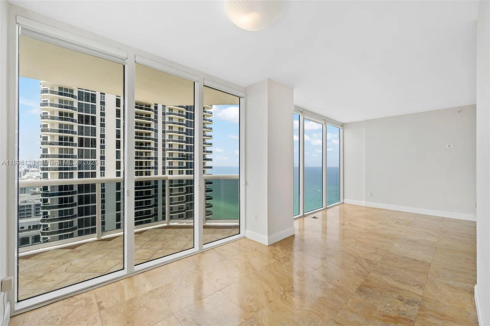 4775 Collins Ave # 3207, Miami Beach, FL 33140 photo 3