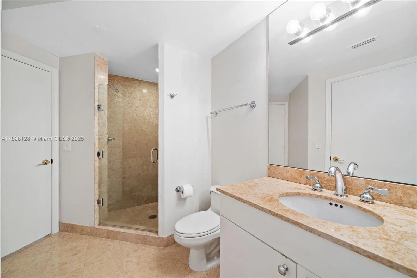 4775 Collins Ave # 3207, Miami Beach, FL 33140 photo 5