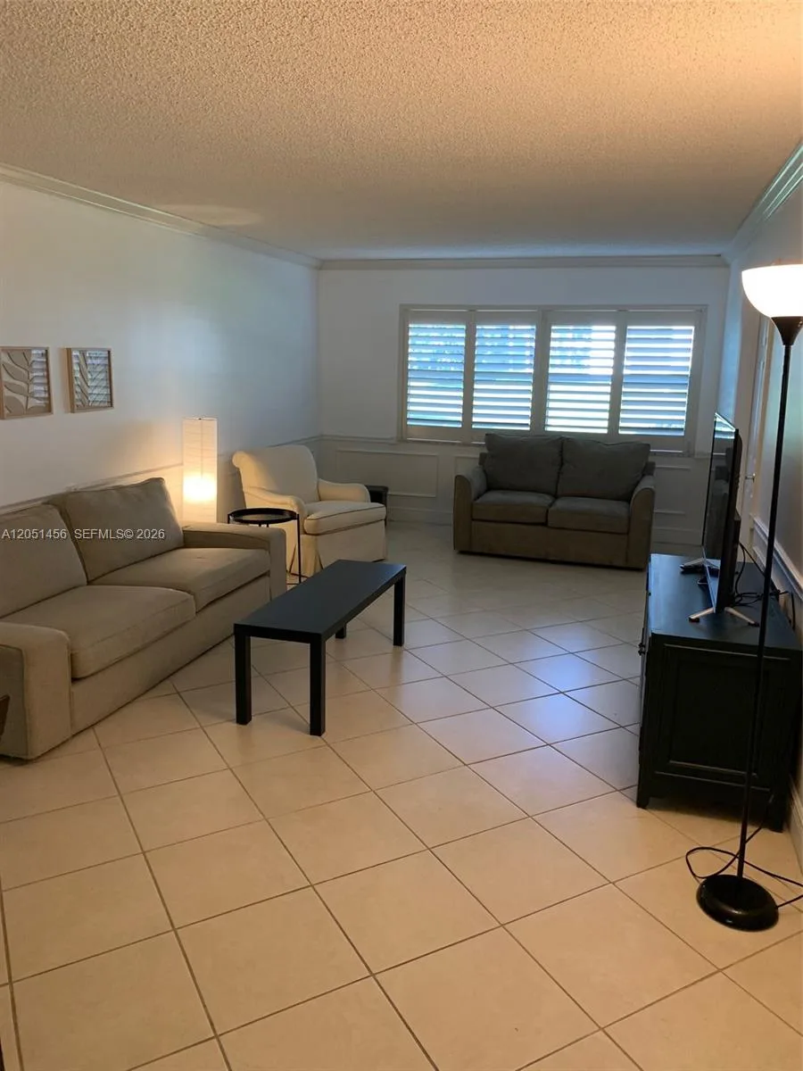 4801 Martinique Pl # H1, Coconut Creek, FL 33066 photo 3