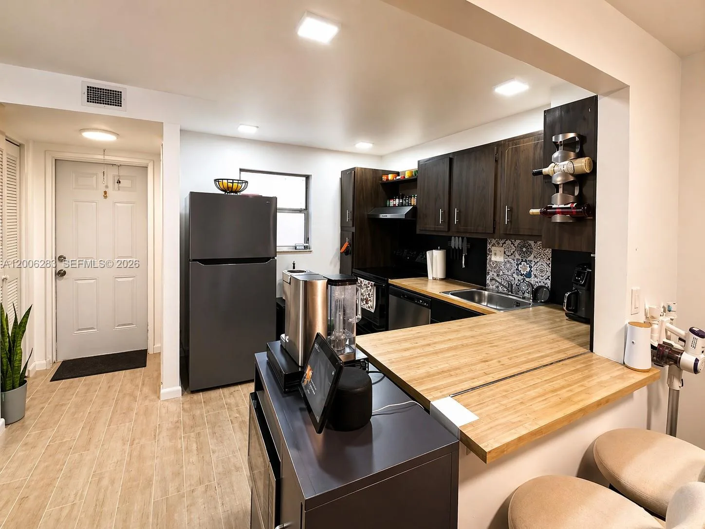 8421 Lagos De Campo Blvd # 309T, Tamarac, FL 33321 photo 2