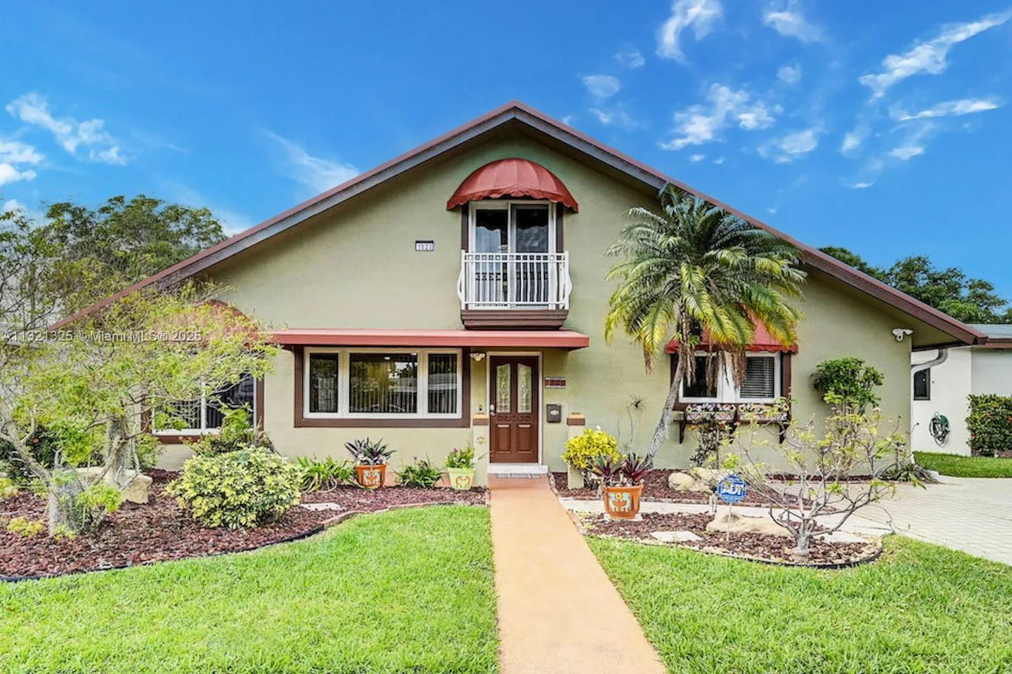1020 N 13th Ter, Hollywood, FL 33019 photo 6