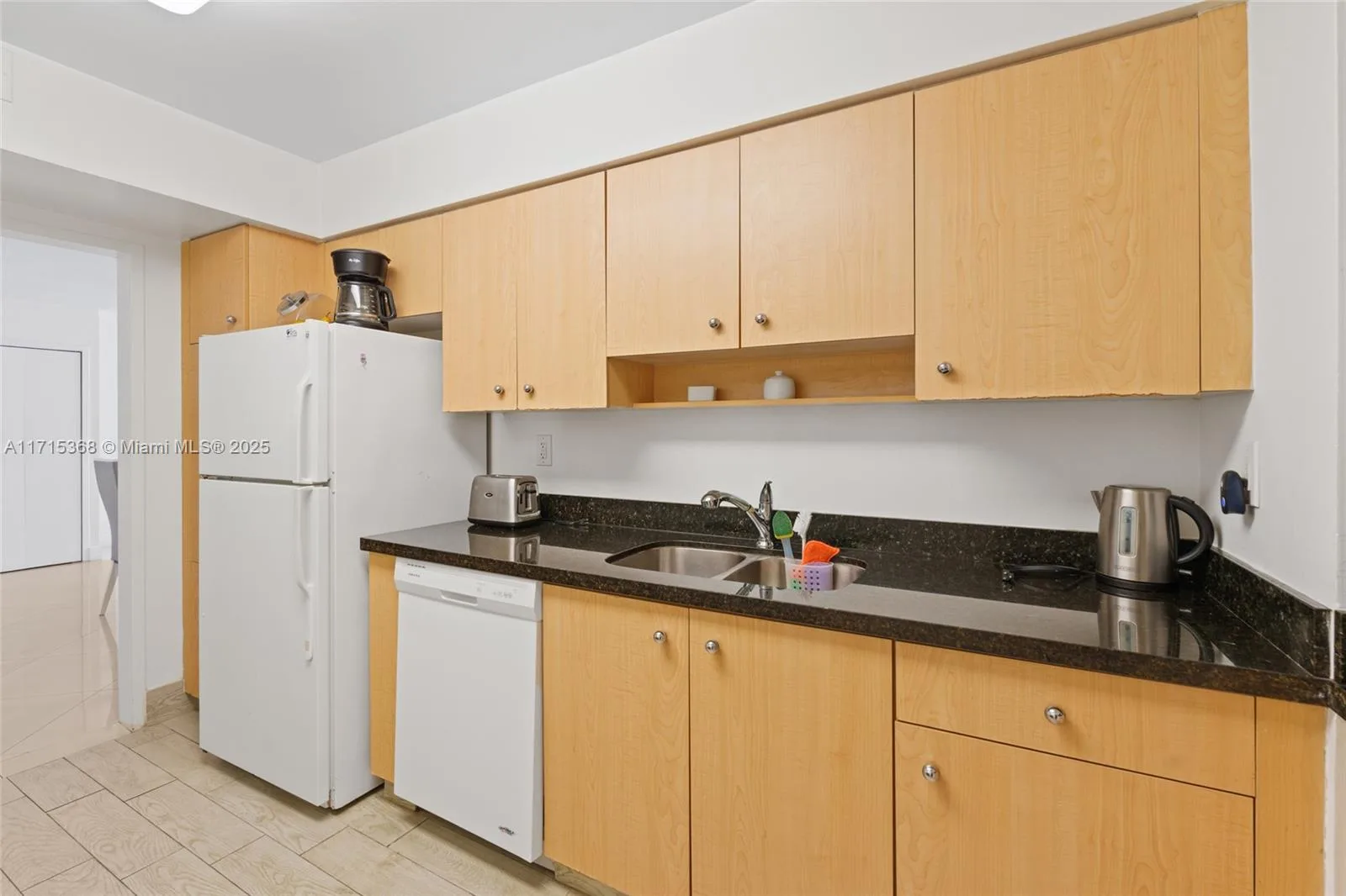 9195 Collins Ave # 1103, Surfside, FL 33154 photo 13