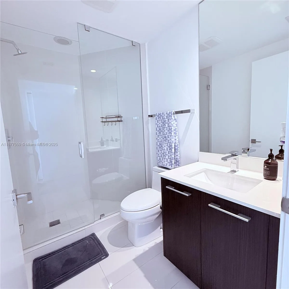 55 SW 9th St # 4003, Miami, FL 33130 photo 10