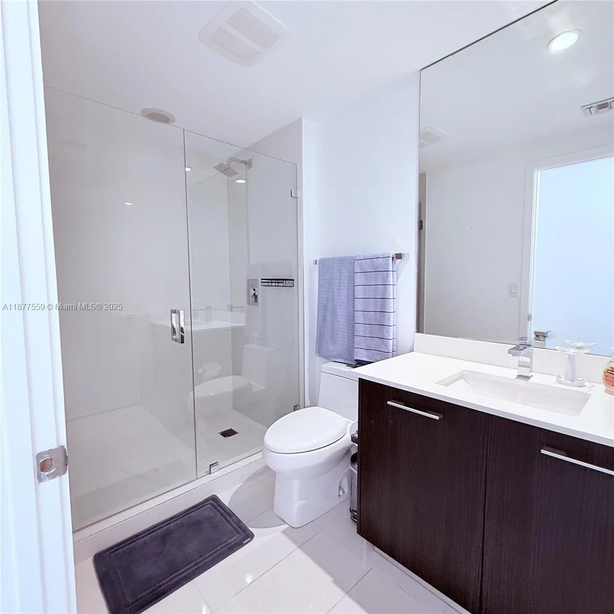 55 SW 9th St # 4003, Miami, FL 33130 photo 12