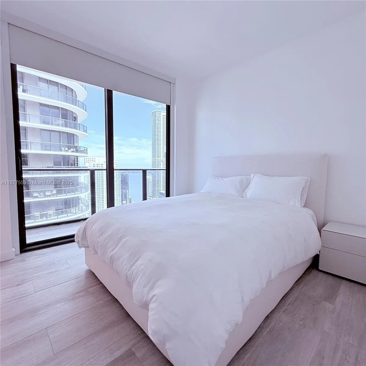55 SW 9th St # 4003, Miami, FL 33130 photo 7