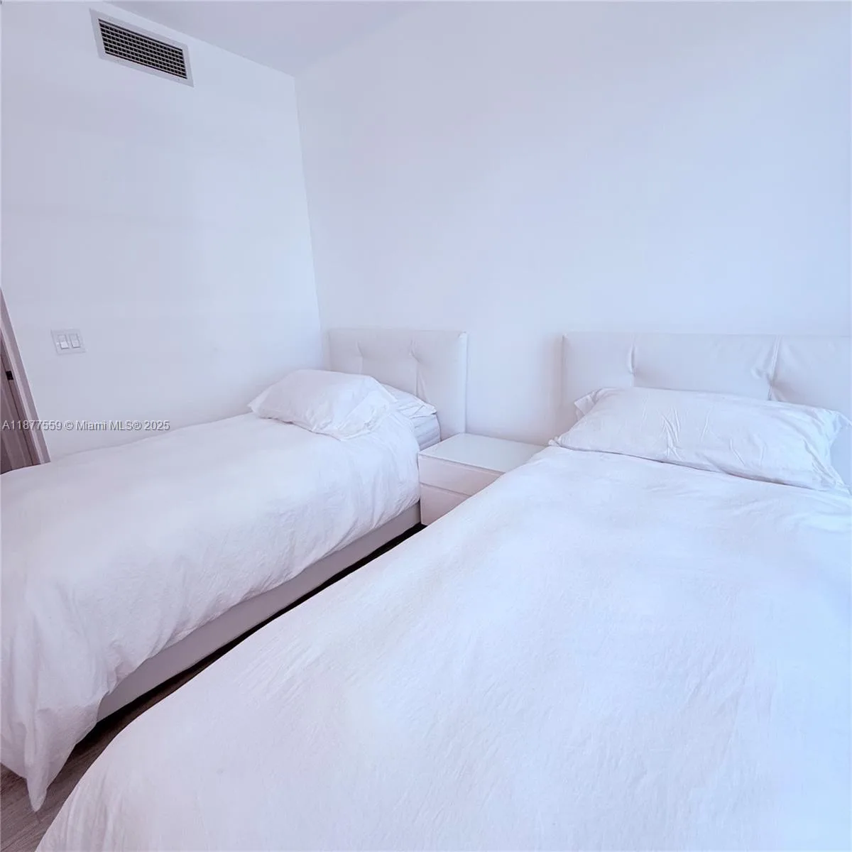 55 SW 9th St # 4003, Miami, FL 33130 photo 9