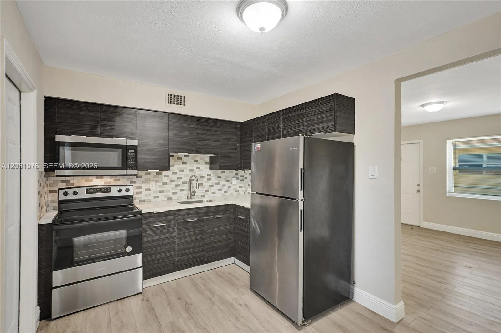 429 NW 9th Ave # 1, Fort Lauderdale, FL 33311