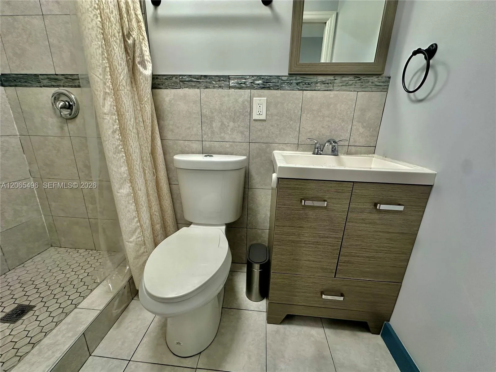 16025 SW 53rd Ter # Efficiency, Miami, FL 33185 photo 4