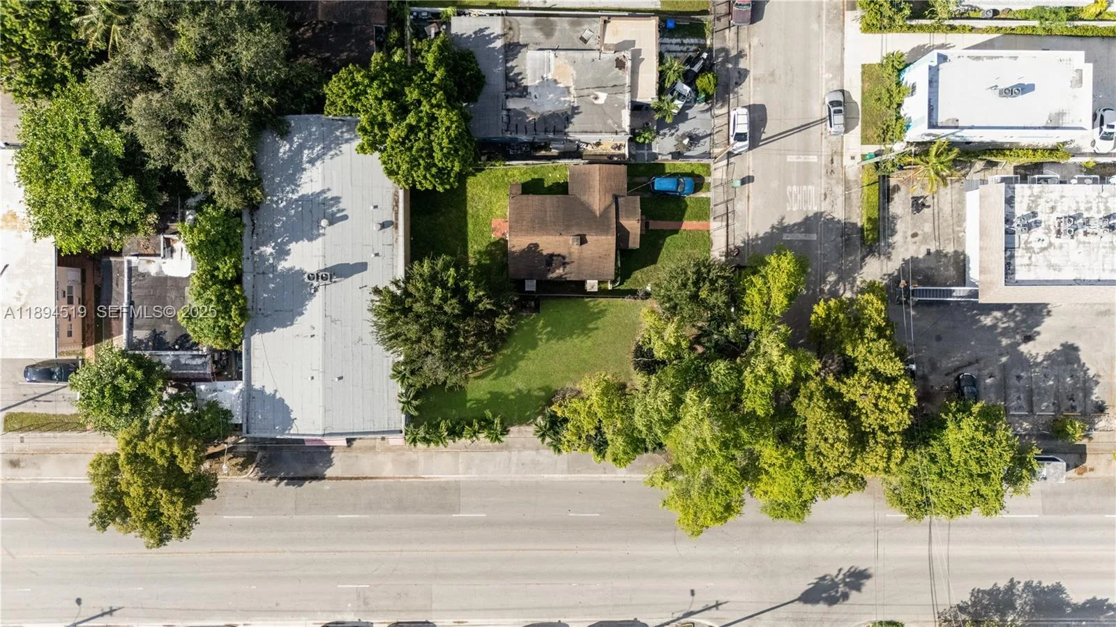 1121 NW 29th St, Miami, FL 33127 photo 4
