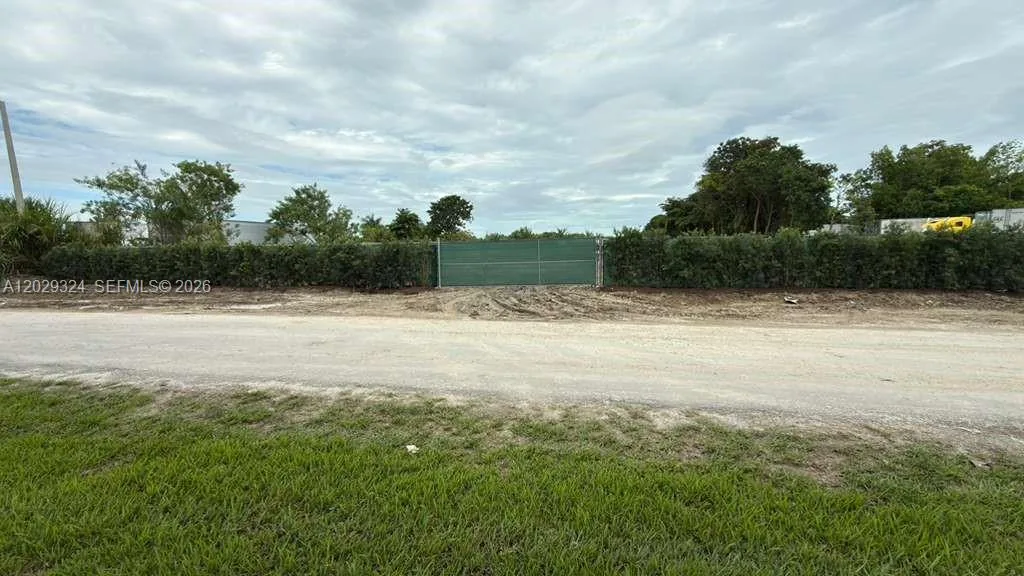 16555 SW 213TH AVE, Miami, FL 33187 photo 5