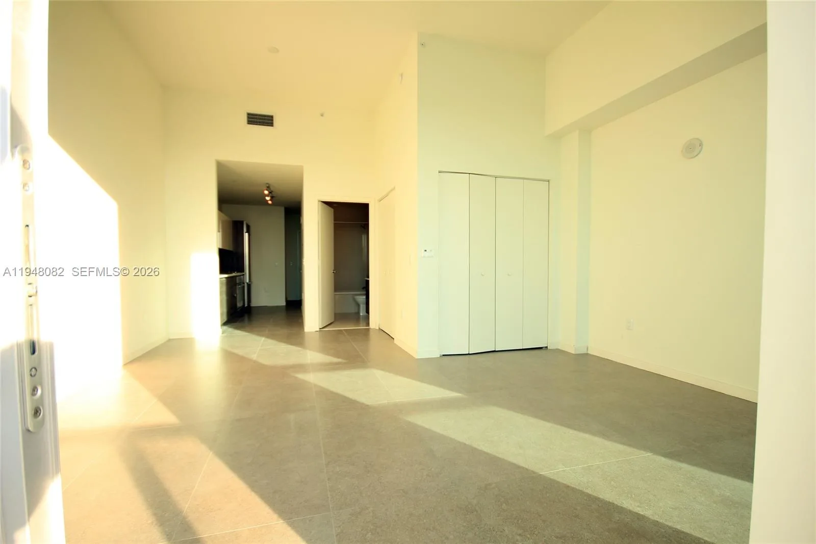 1100 S Miami Ave # 4206, Miami, FL 33130 photo 2