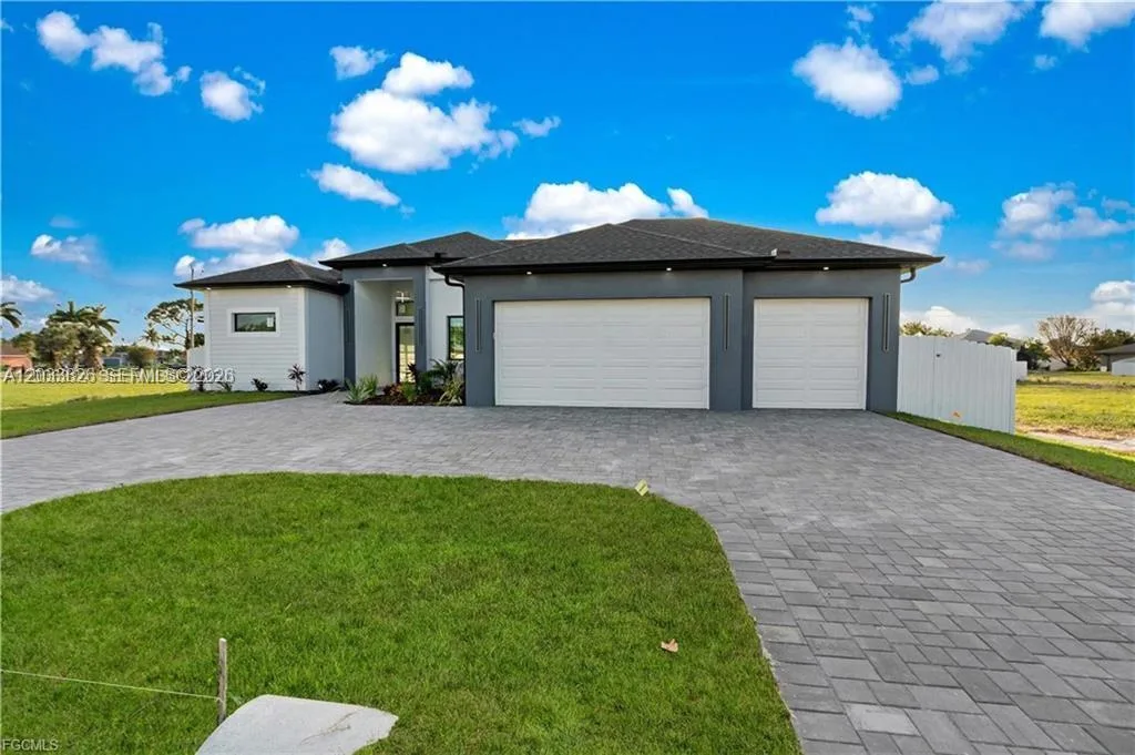 628 CHIQUITA BLVD N, Cape Coral, FL 33993