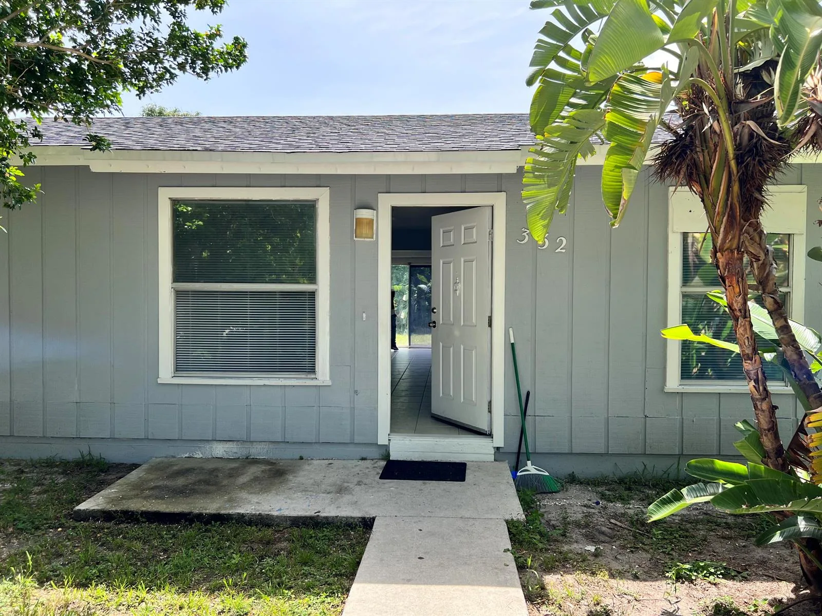 332 Fleming Avenue, FL 33463 photo 9