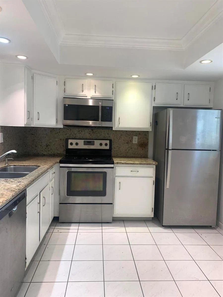 3951 NE 18th Avenue # 1502, Pompano Beach, FL 33064 photo 5