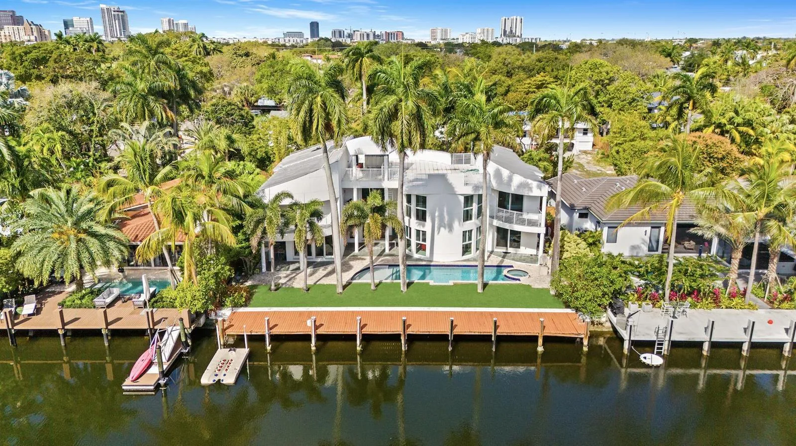 450 Victoria Terrace, Fort Lauderdale, FL 33301