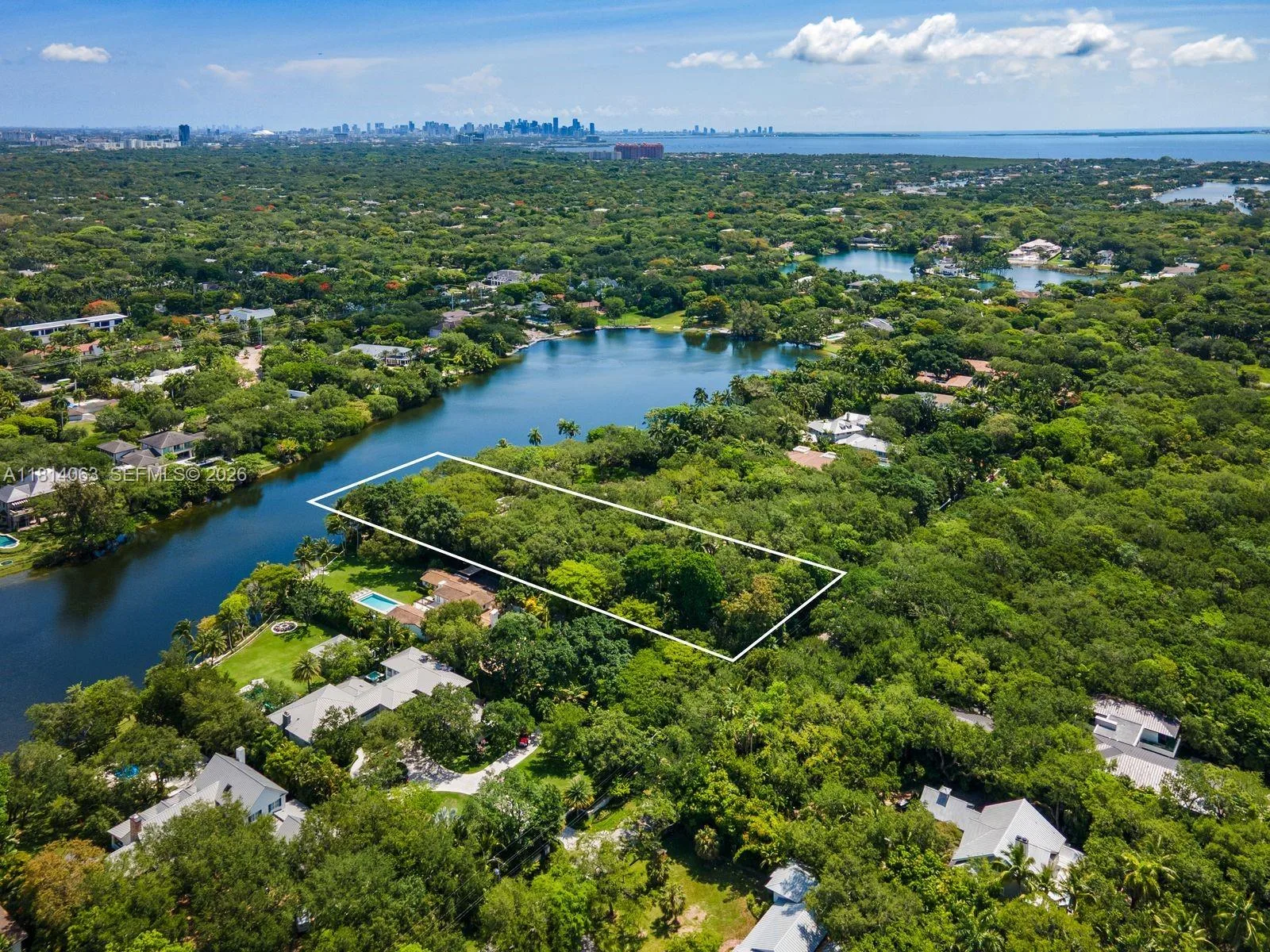 5355 Hammock Dr, Coral Gables, FL 33156 photo 2