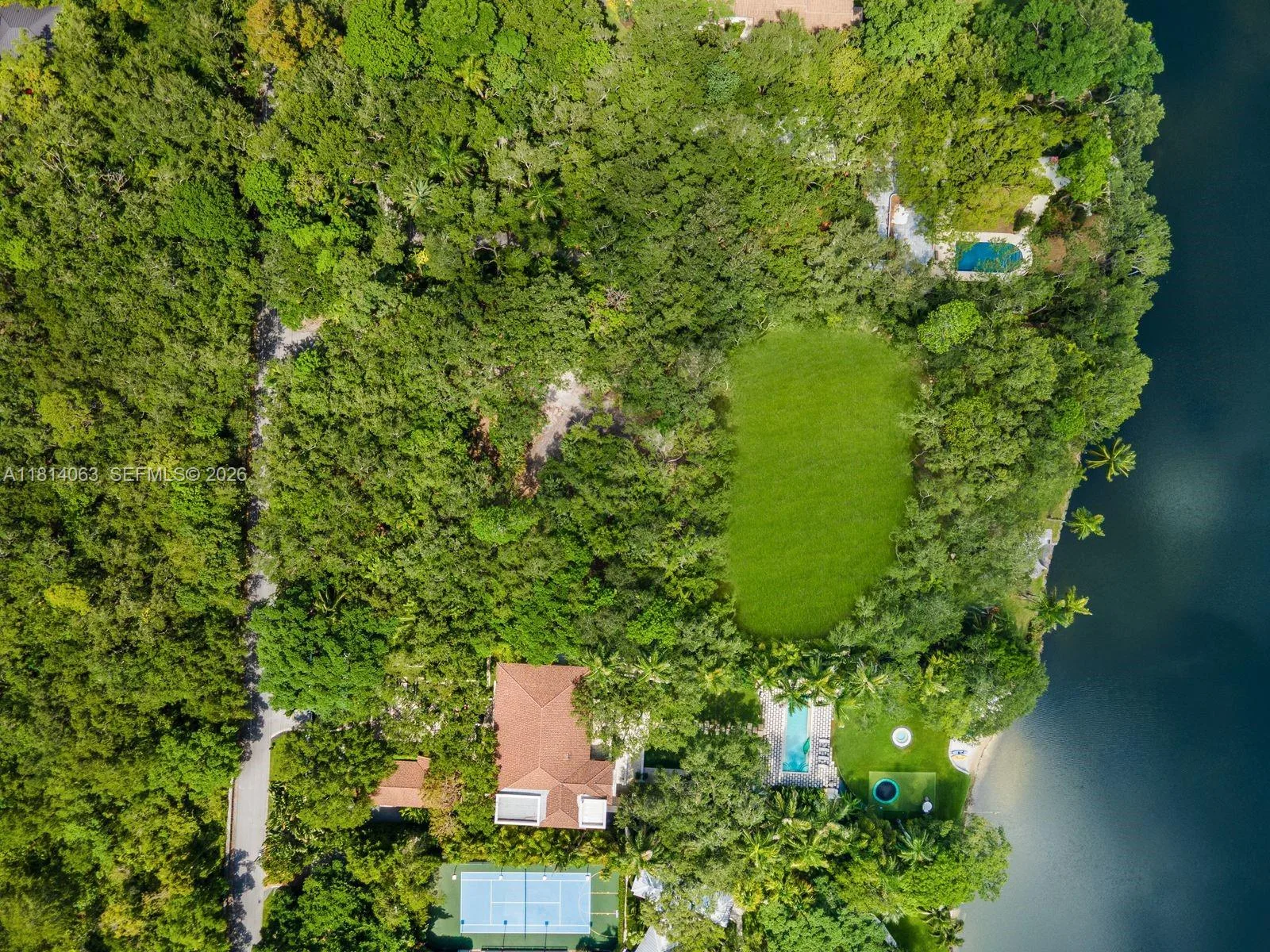 5355 Hammock Dr, Coral Gables, FL 33156 photo 8
