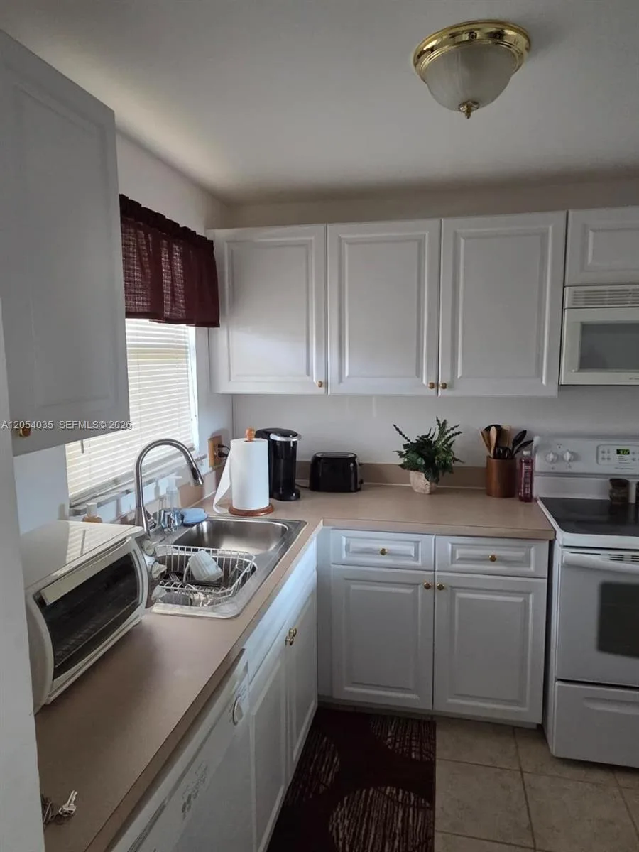 2950 W Sunrise Lakes Dr # 208, Sunrise, FL 33322 — zdjęcie 4