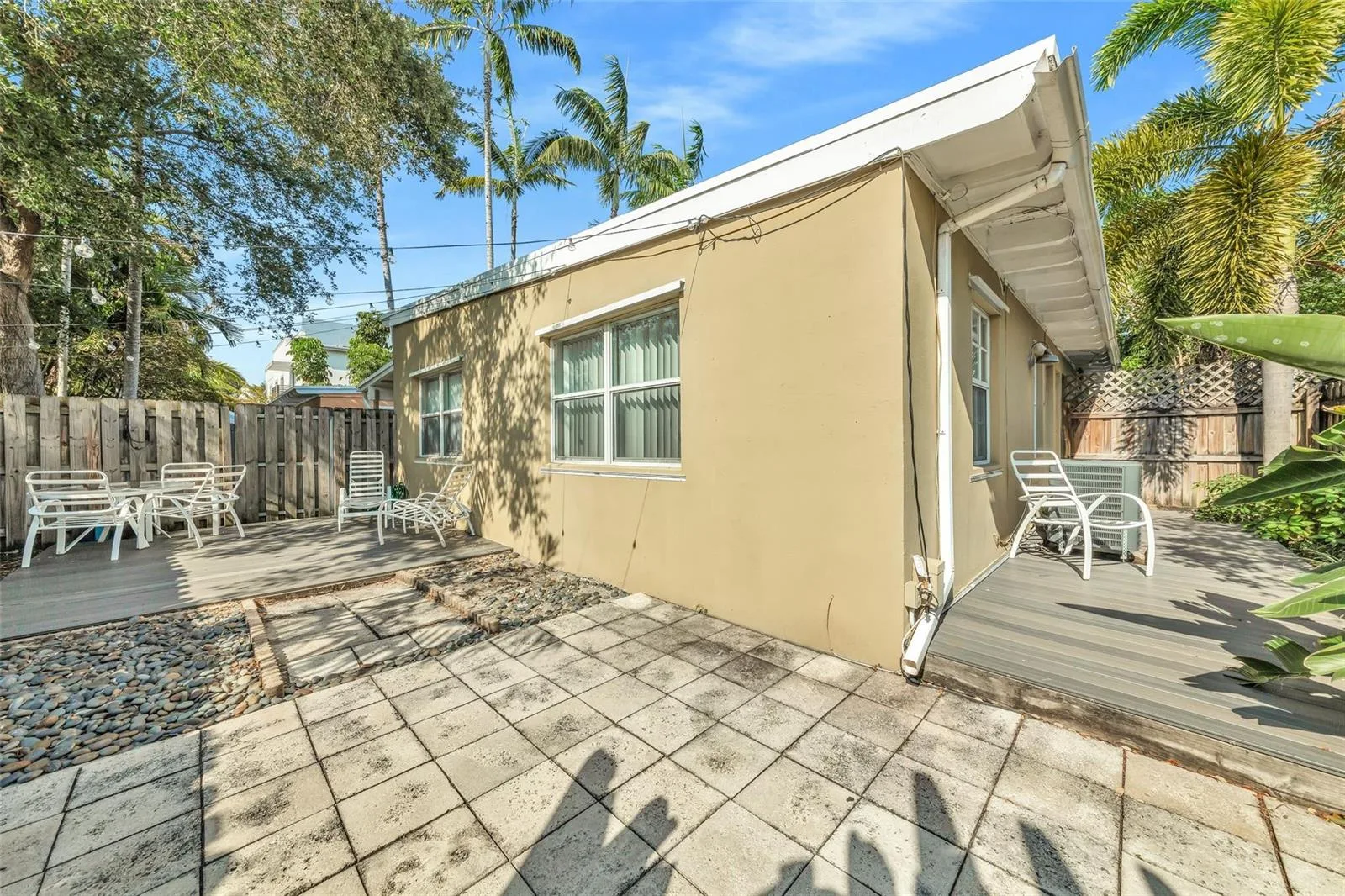 805 NE 17th Avenue # 4, Fort Lauderdale, FL 33304 photo 2