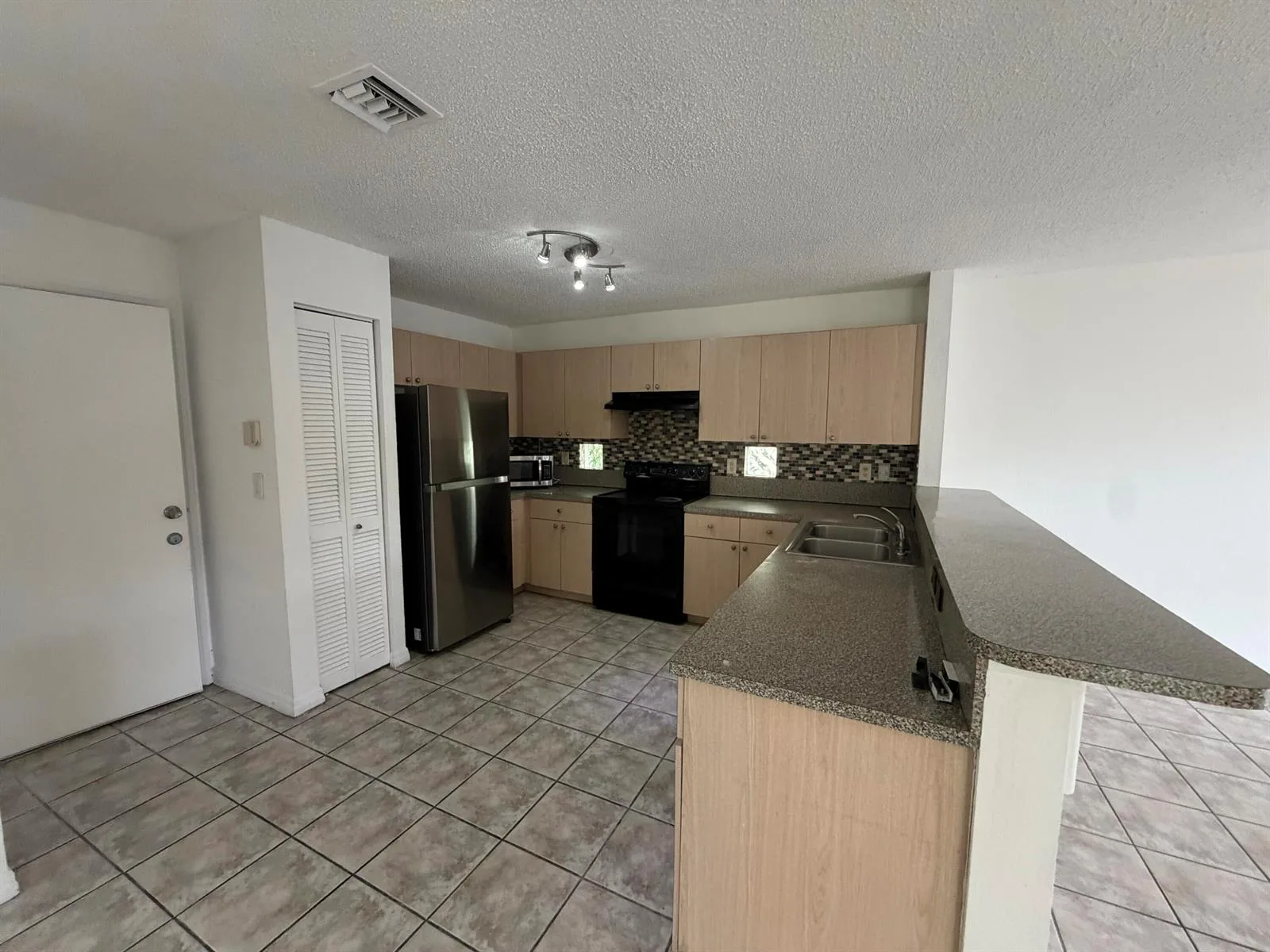 4172 Pine Hollow Circle, FL 33463 — zdjęcie 5
