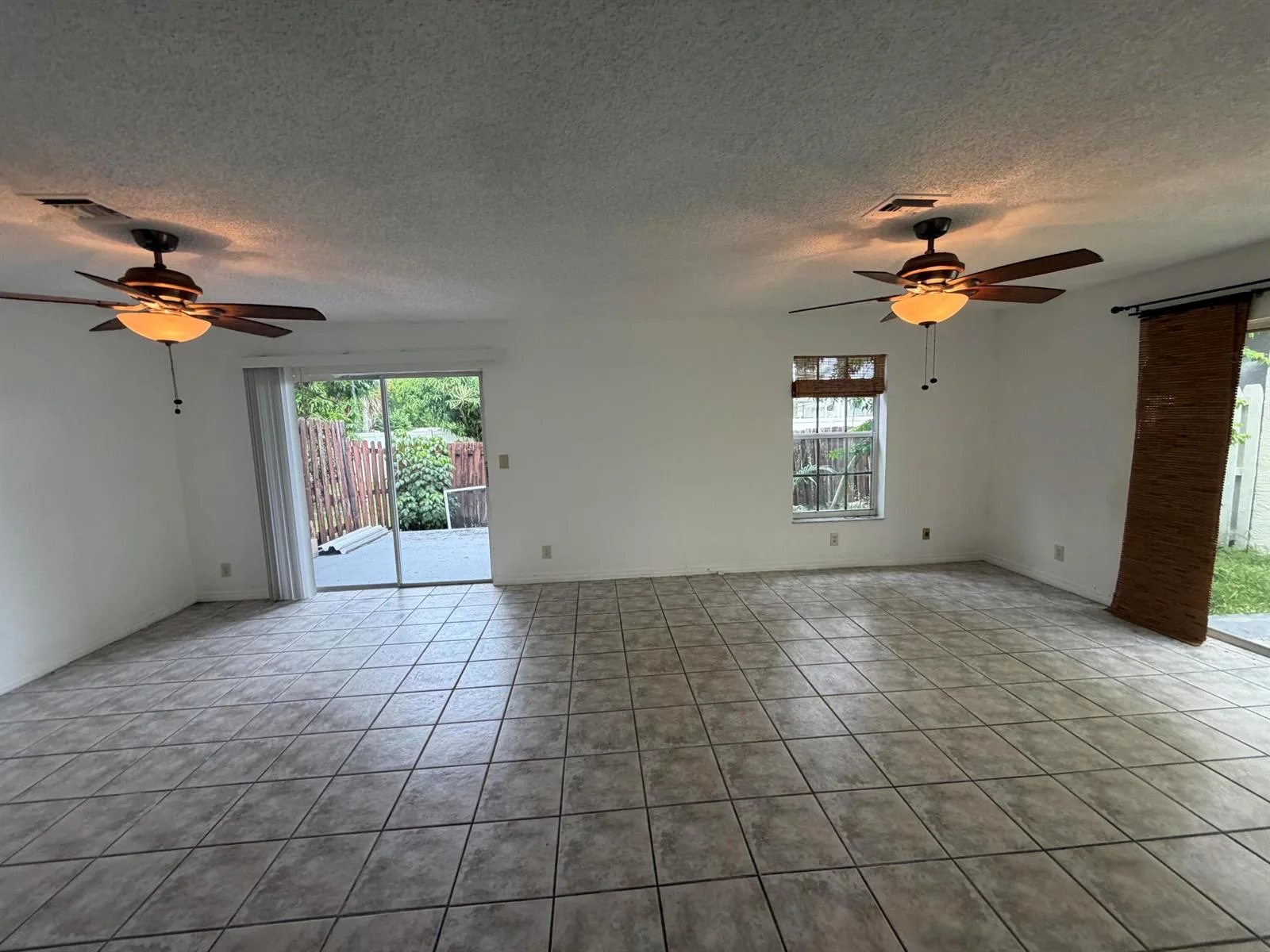 4172 Pine Hollow Circle, FL 33463 photo 8