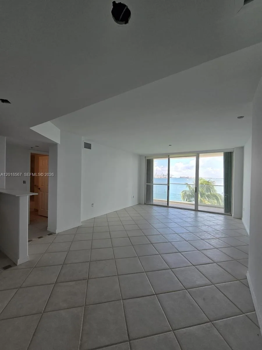 800 Claughton Island Dr # 402, Miami, FL 33131 photo 12