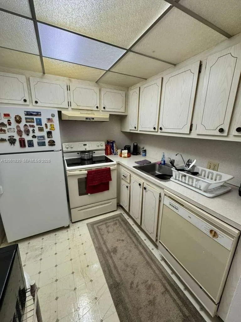 568 N Mansfield N # 568, Boca Raton, FL 33434 photo 3