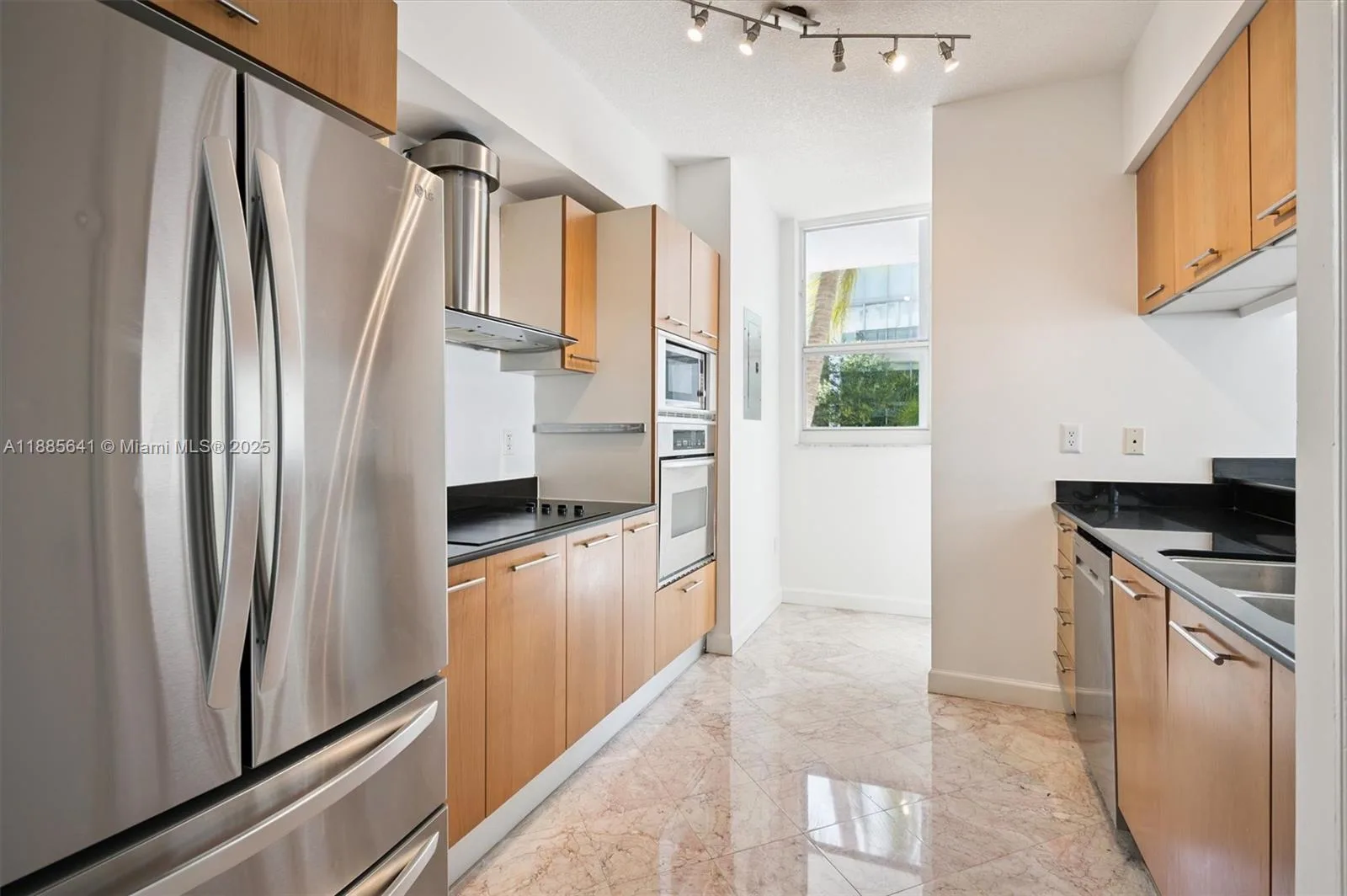 5970 Indian Creek Dr # 302, Miami Beach, FL 33140 photo 4