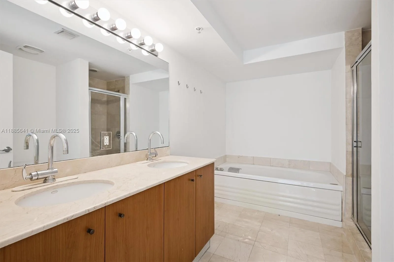 5970 Indian Creek Dr # 302, Miami Beach, FL 33140 photo 7